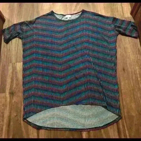 Lularoe Irma top size‎ Small 8-10 - Picture 3 of 8